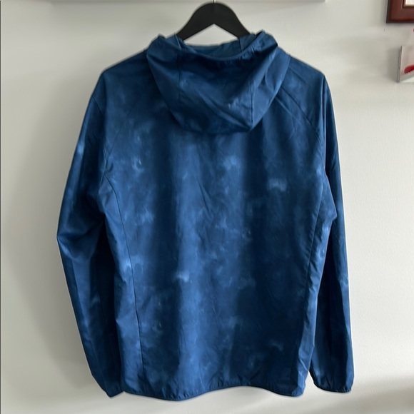 Uniqlo Blue UV protection Lightweight Shirt Jacket with excellent condition - Picture 4 of 7